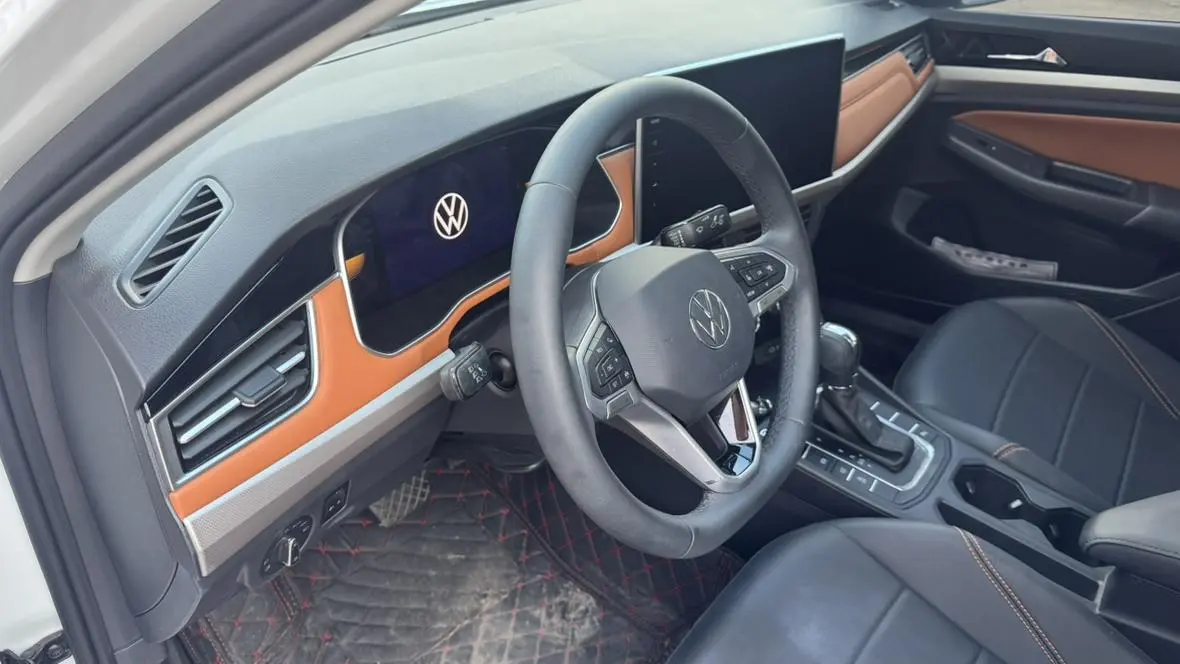 Volkswagen Bora 2023 200TSI DSG