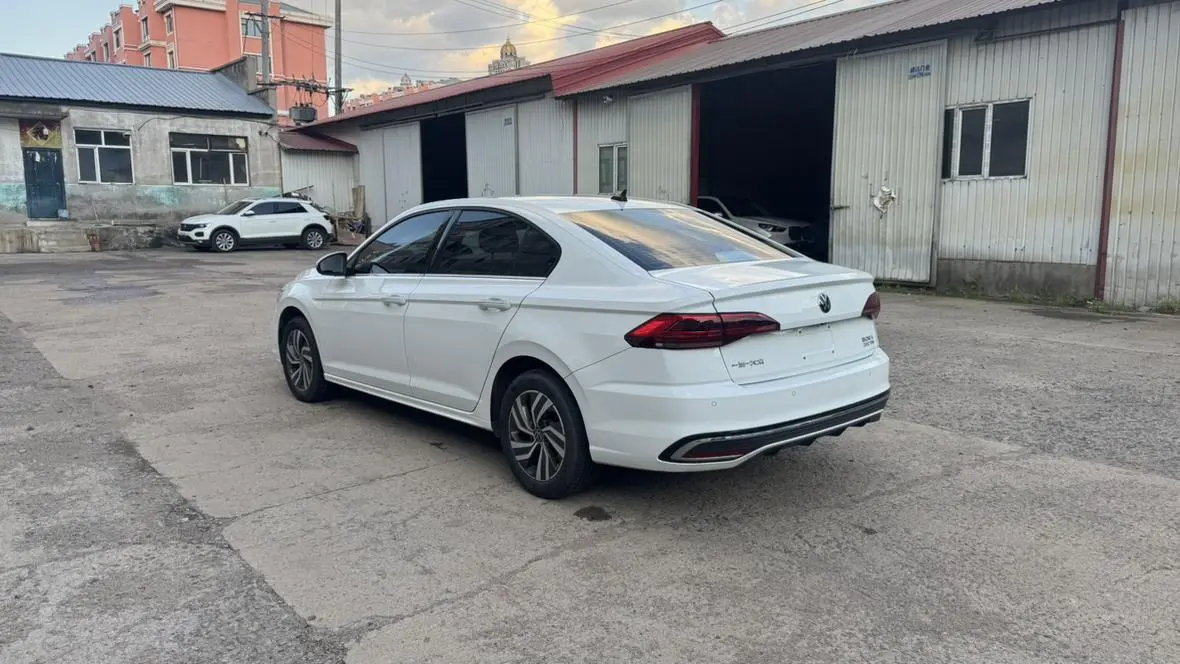Volkswagen Bora 2023 200TSI DSG