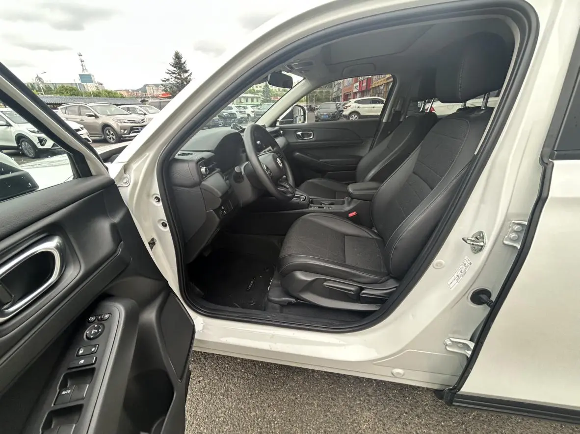 Honda Vezel 2023 1.5L CVT Tech