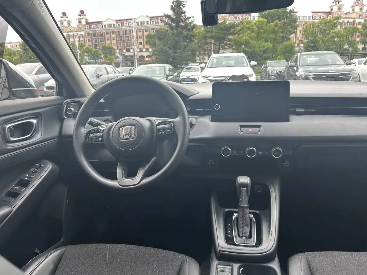 Honda Vezel 2023 1.5L CVT Tech