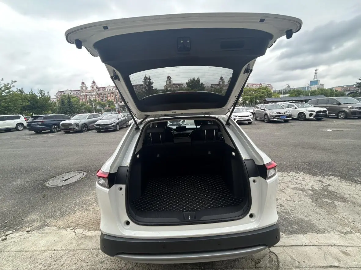 Honda Vezel 2023 1.5L CVT Tech