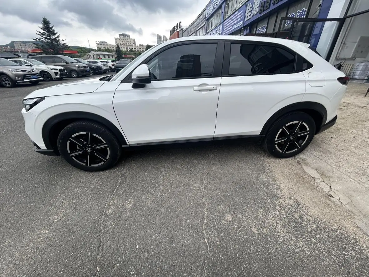 Honda Vezel 2023 1.5L CVT Tech