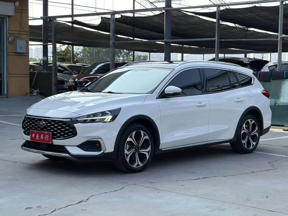 Ford Focus 2021 EcoBoost180 Auto