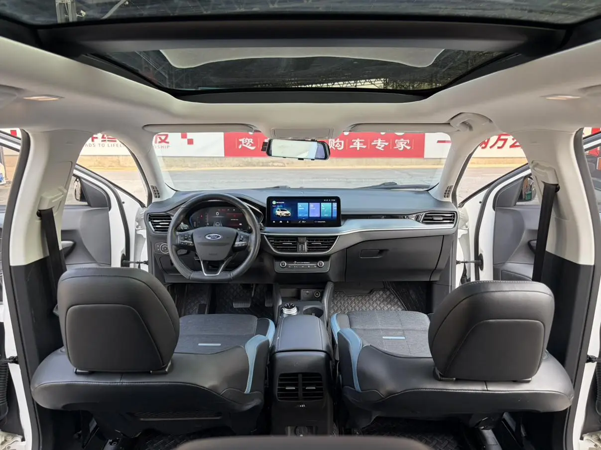 Ford Focus 2021 EcoBoost180 Auto