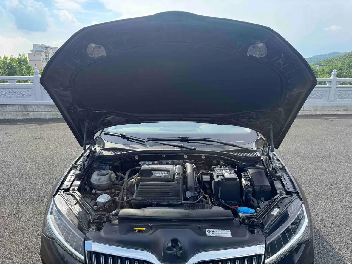 Skoda Superb 2022 TSI280 DSG Premium Plus