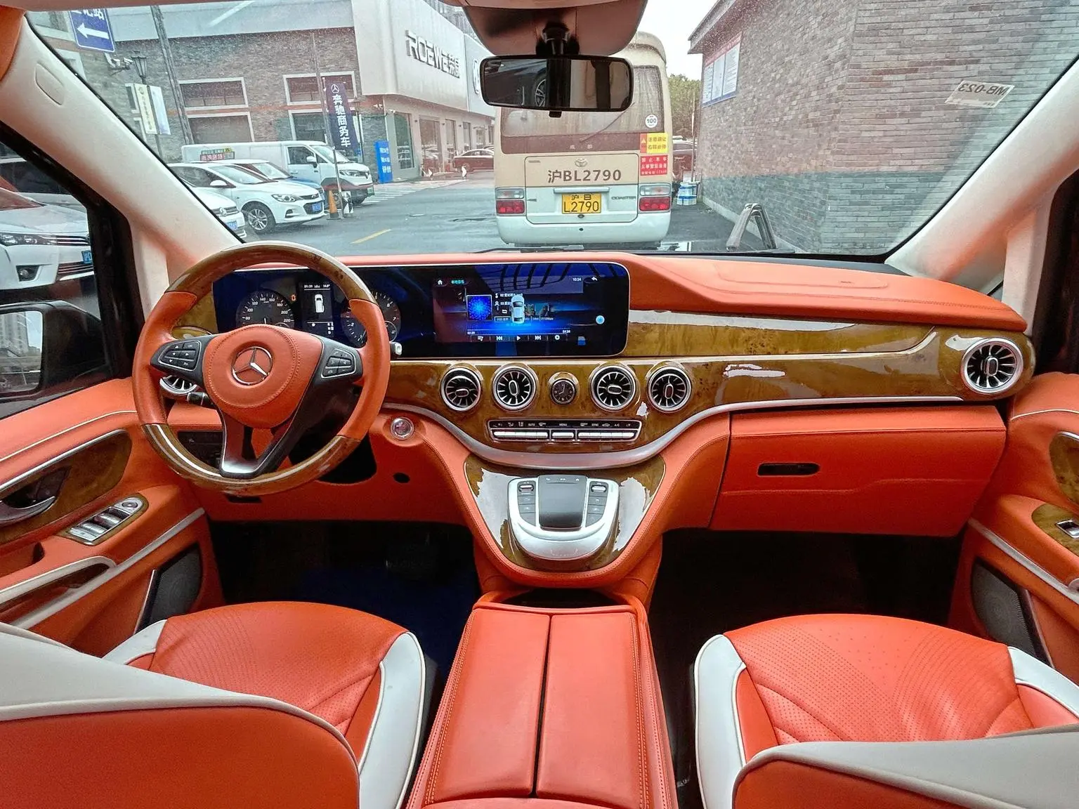 Mercedes-Benz 2021 2.0T Business 7 seat