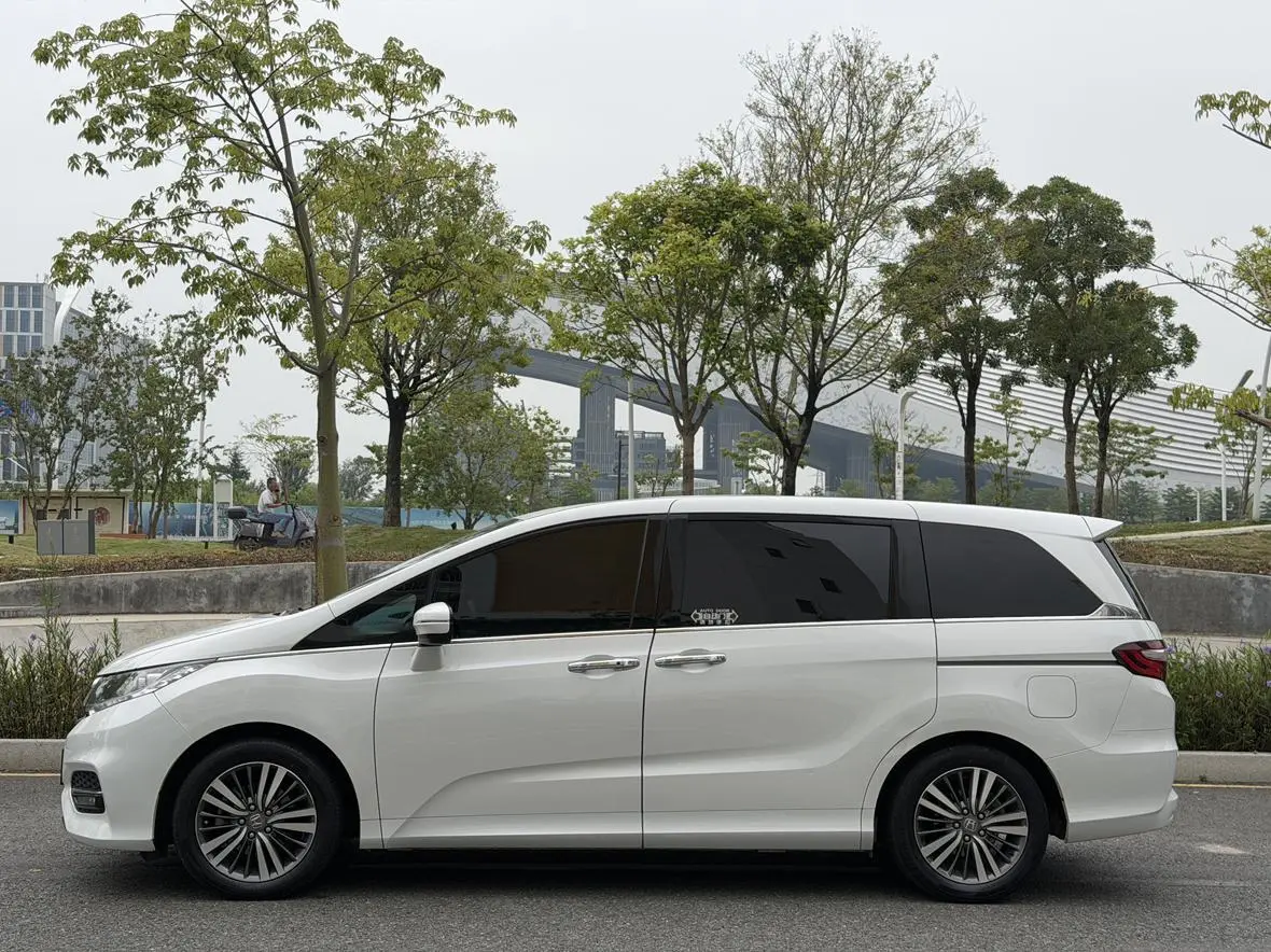 Honda Odyssey 2018 2.4L Smart Enjoy