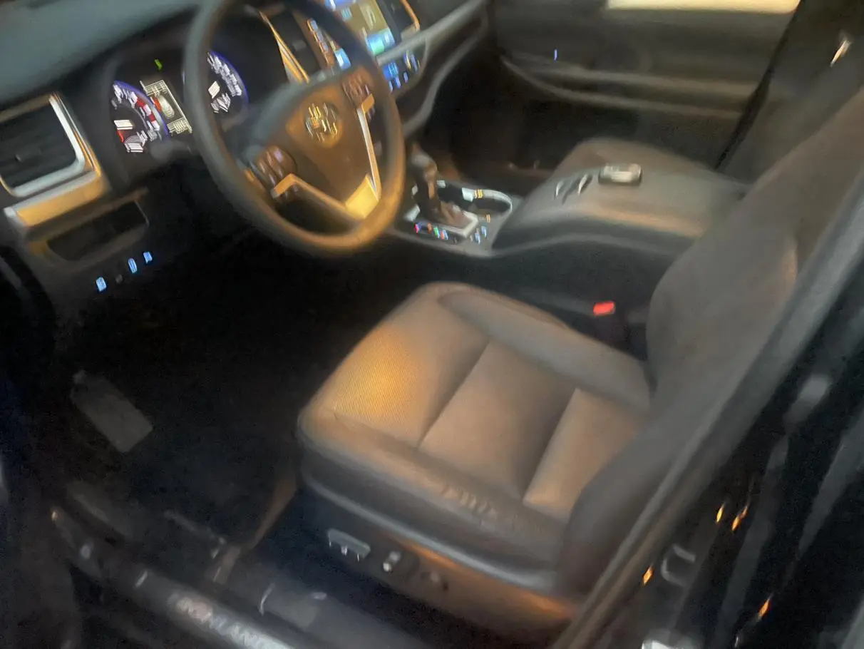 Toyota Highlander 2018 2.0T 4WD Luxury 7 seat China V