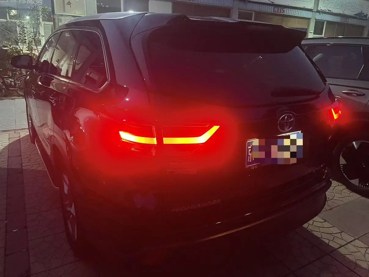Toyota Highlander 2018 2.0T 4WD Luxury 7 seat China V