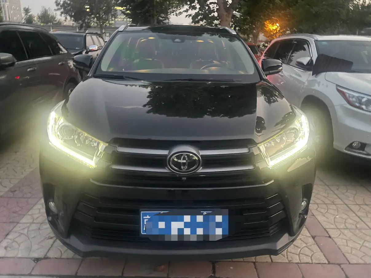 Toyota Highlander 2018 2.0T 4WD Luxury 7 seat China V