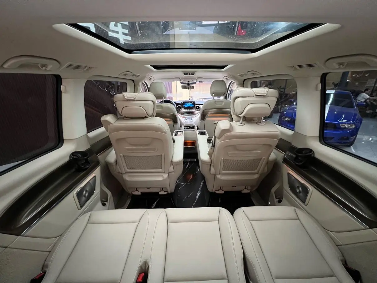 Mercedes-Benz V Class 2022 V 260 L LWB Premium