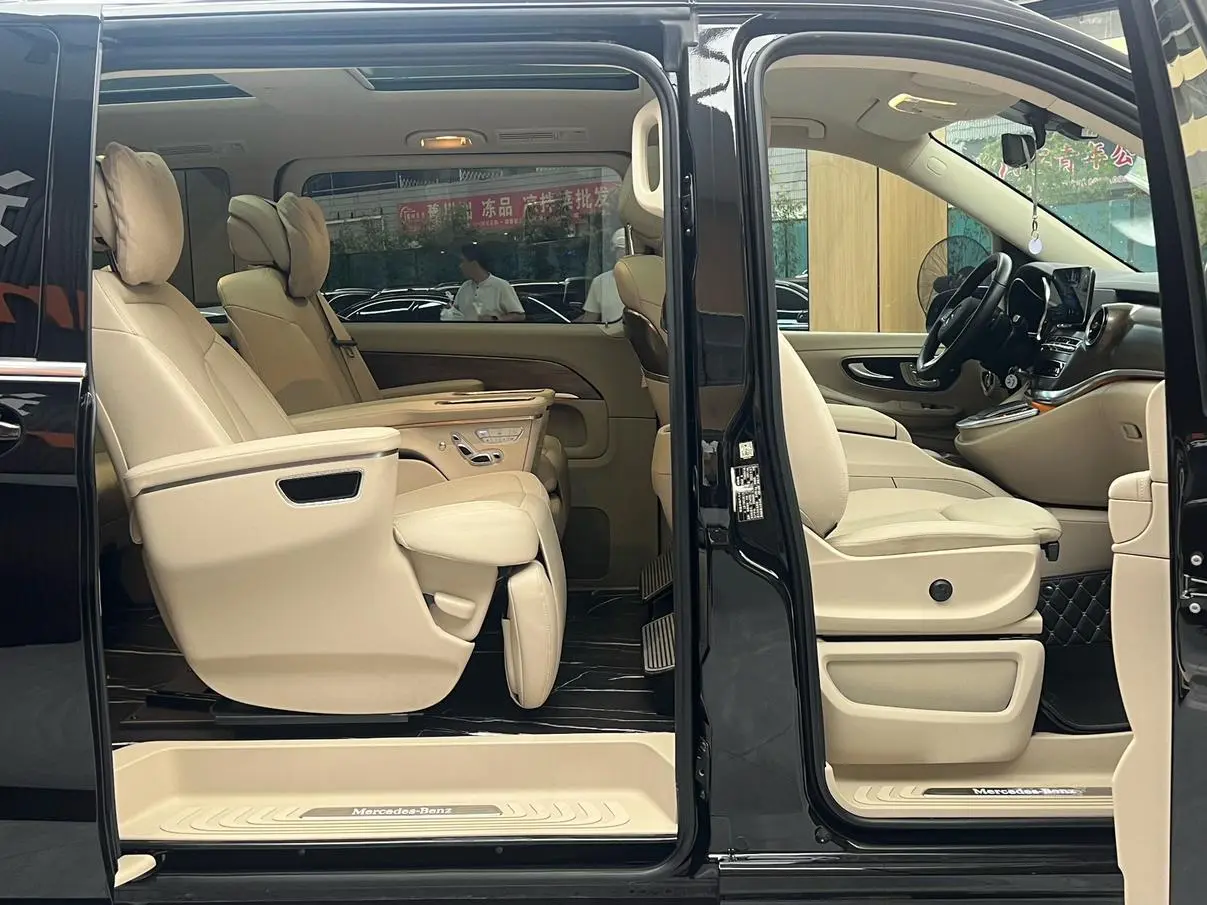 Mercedes-Benz V Class 2022 V 260 L LWB Premium