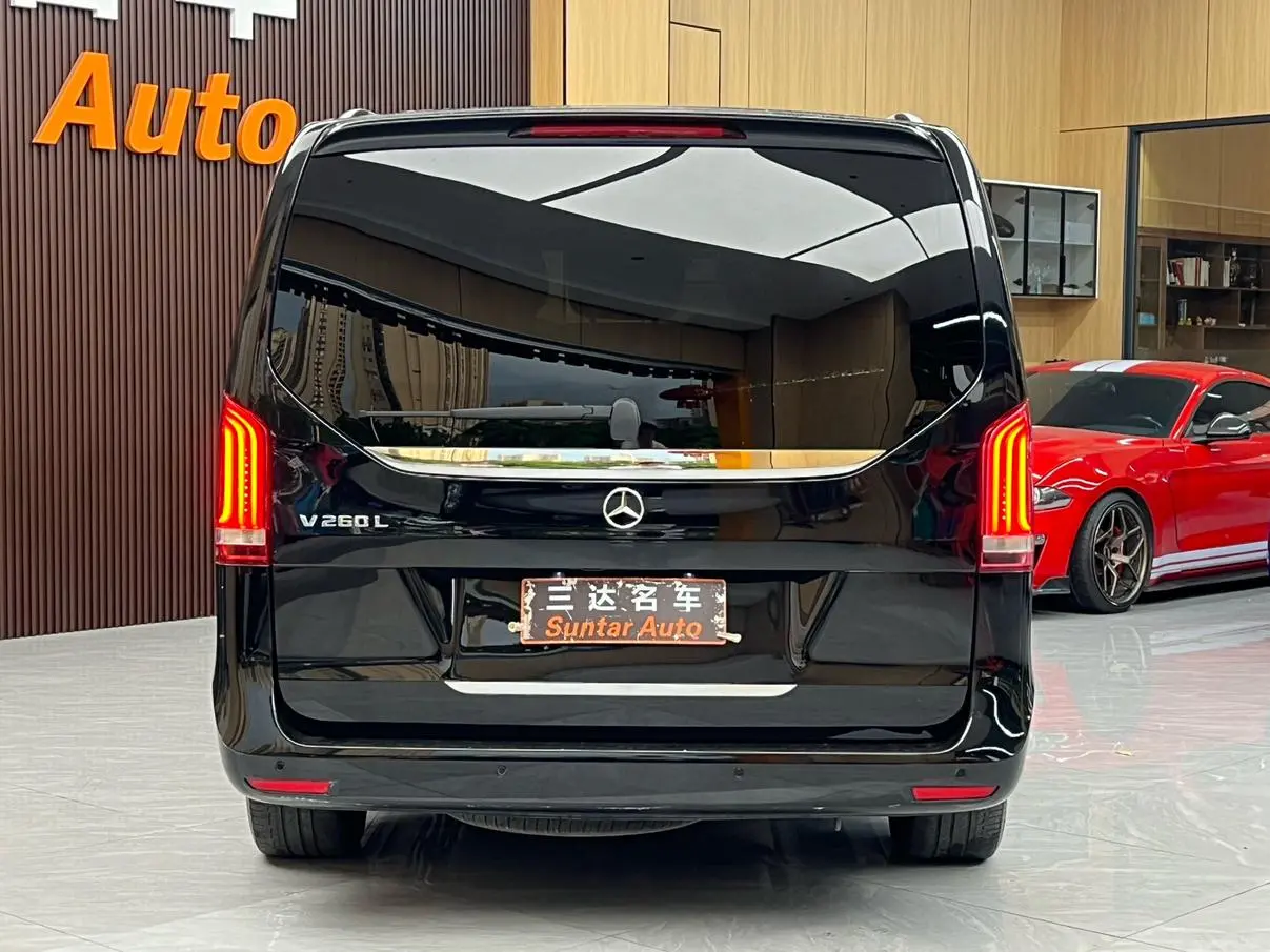 Mercedes-Benz V Class 2022 V 260 L LWB Premium