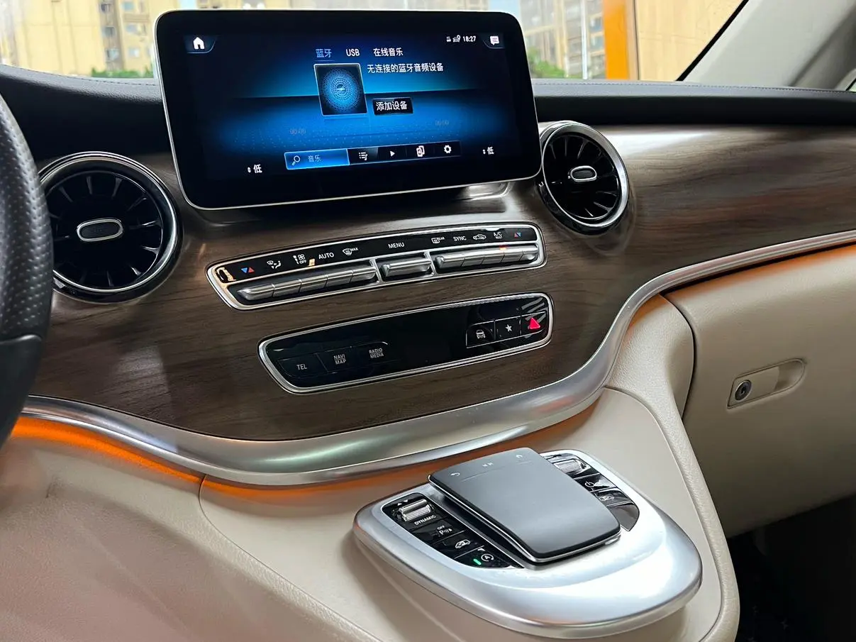 Mercedes-Benz V Class 2022 V 260 L LWB Premium