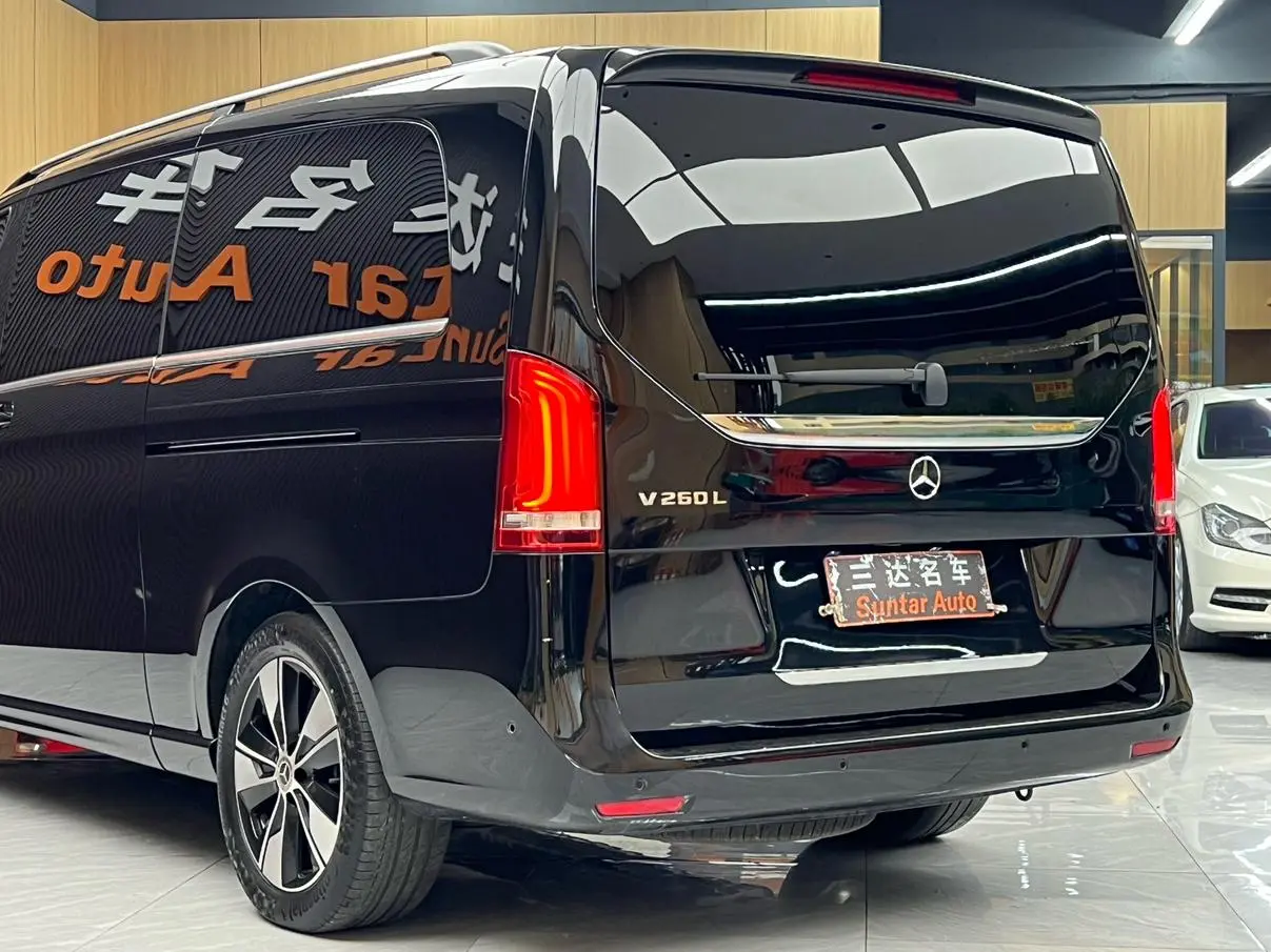 Mercedes-Benz V Class 2022 V 260 L LWB Premium