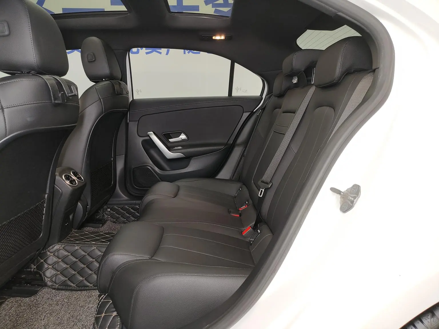 Mercedes-Benz A Class 2021 A 200 L Sport Sedan Dynamic