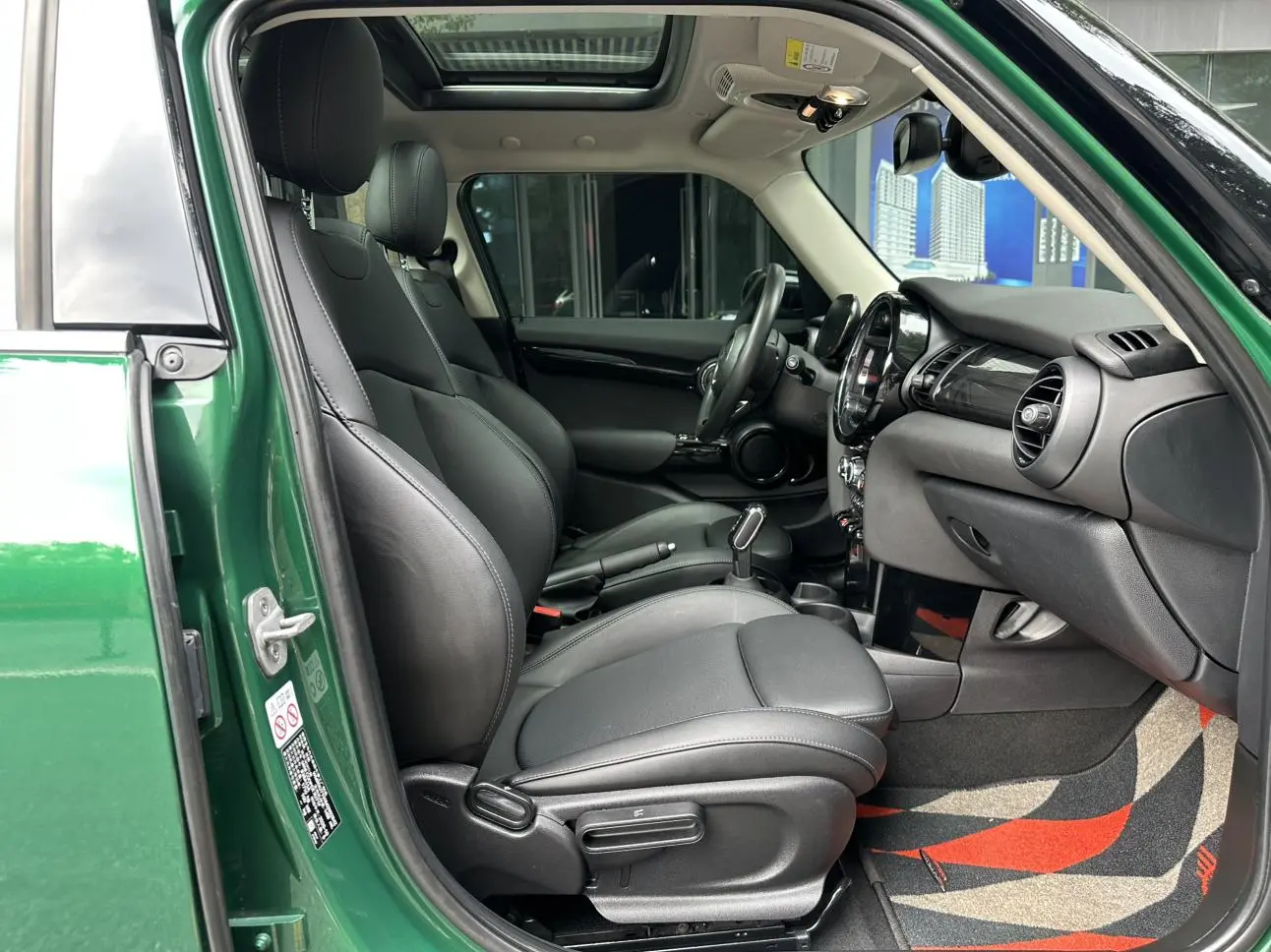 MINI MINI 2021 1.5T COOPER Classic 5
