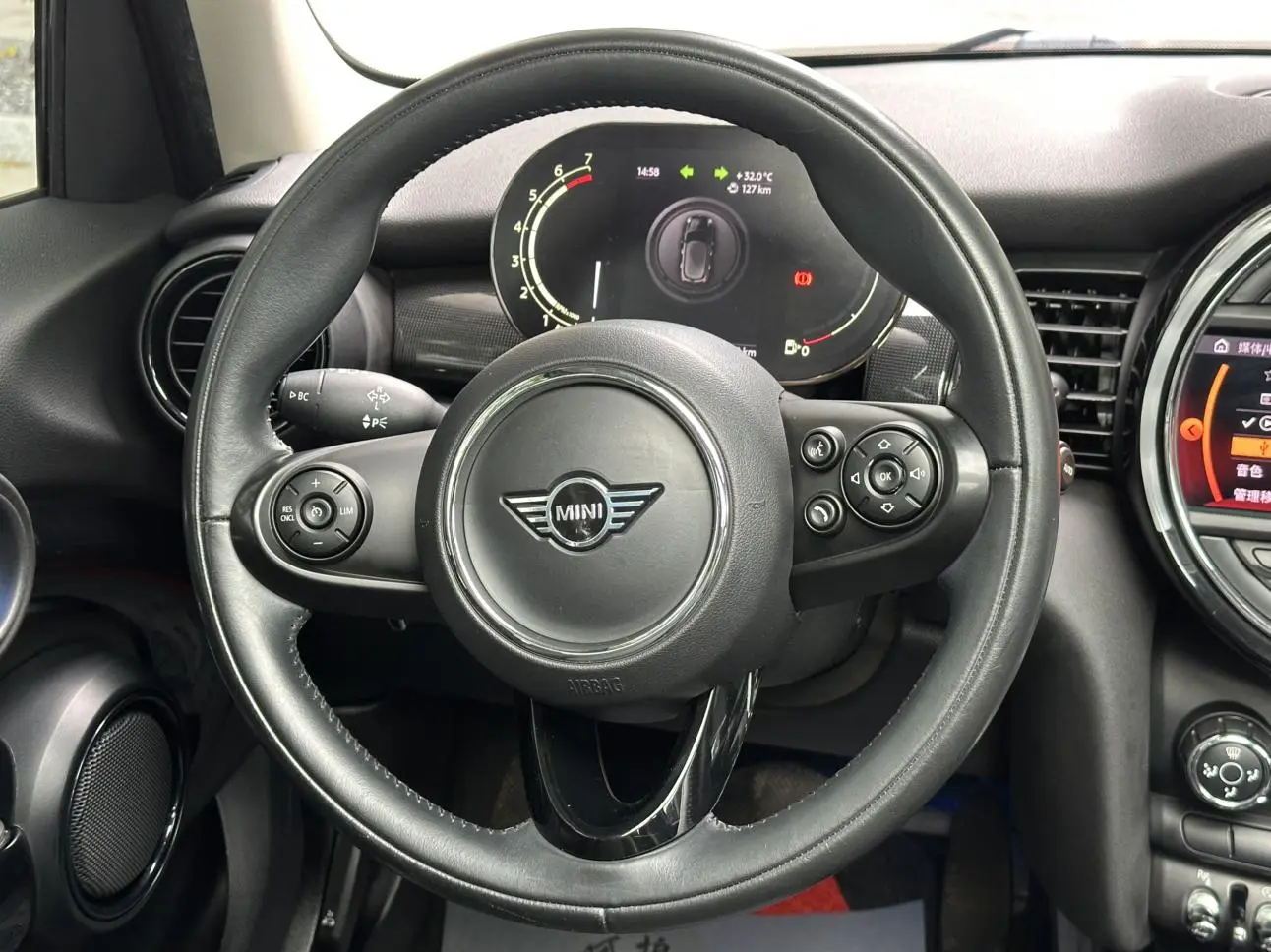 MINI MINI 2021 1.5T COOPER Classic 5
