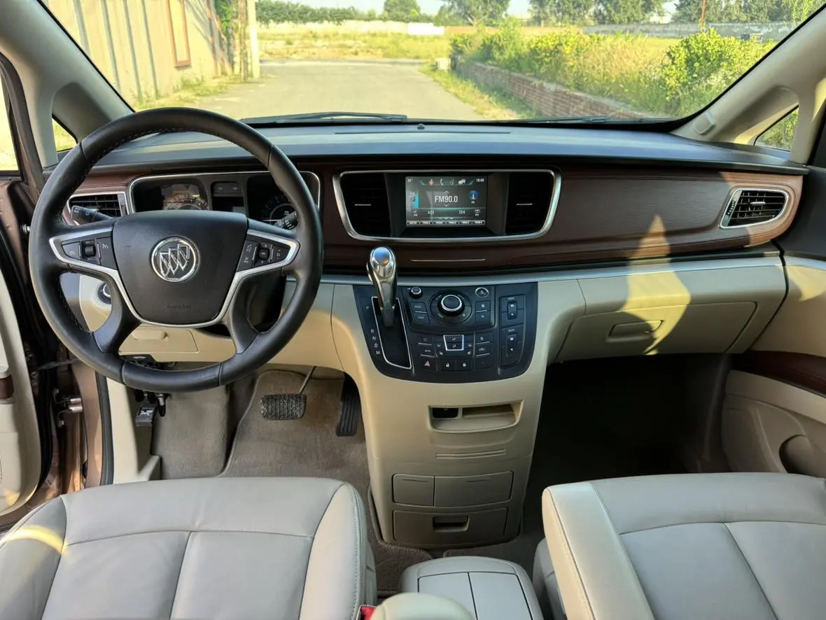 Buick GL8 2018 28T Premium China VI