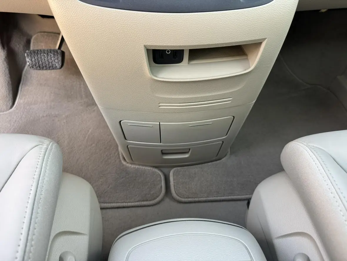 Buick GL8 2018 28T Premium China VI