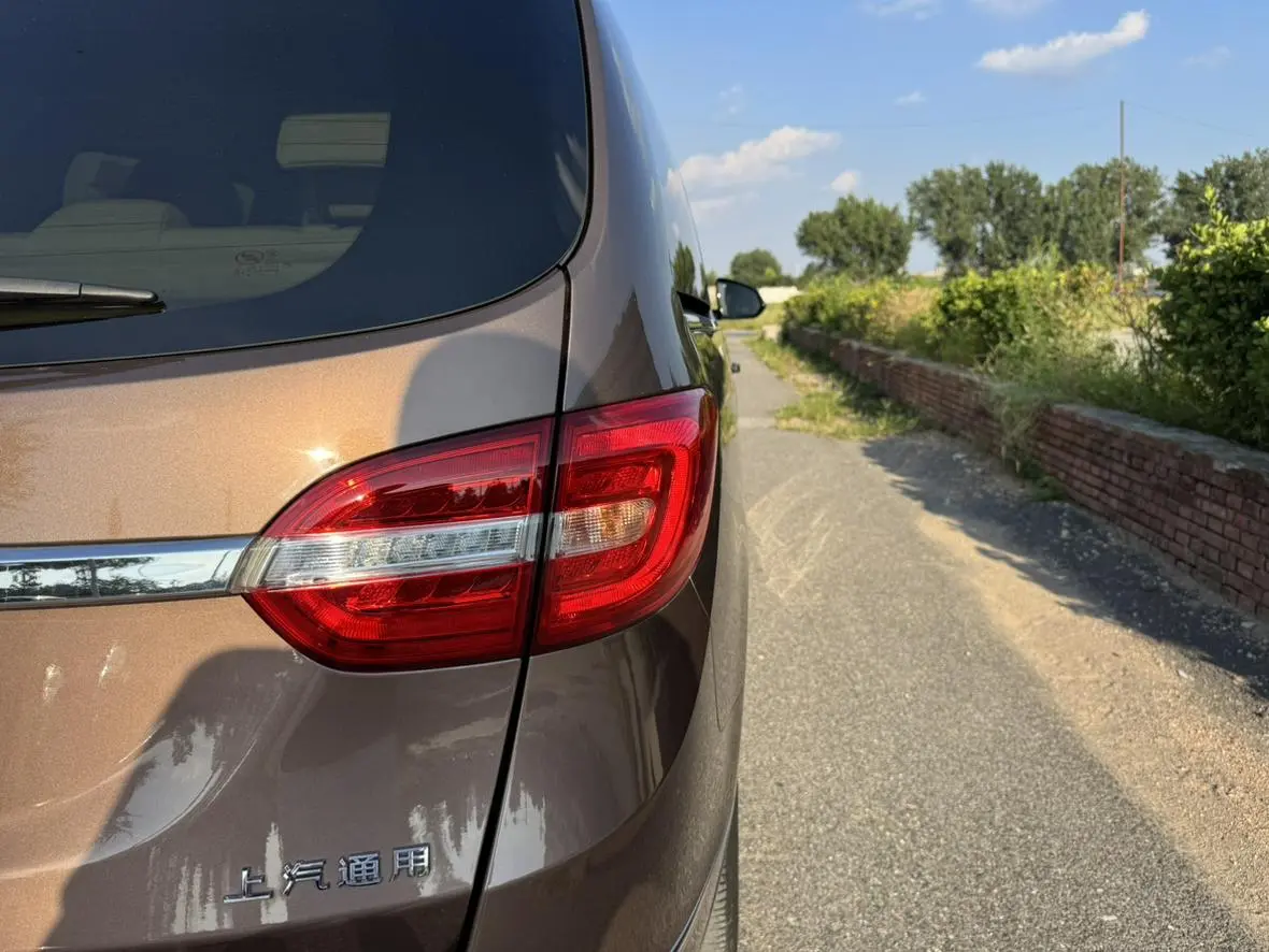 Buick GL8 2018 28T Premium China VI