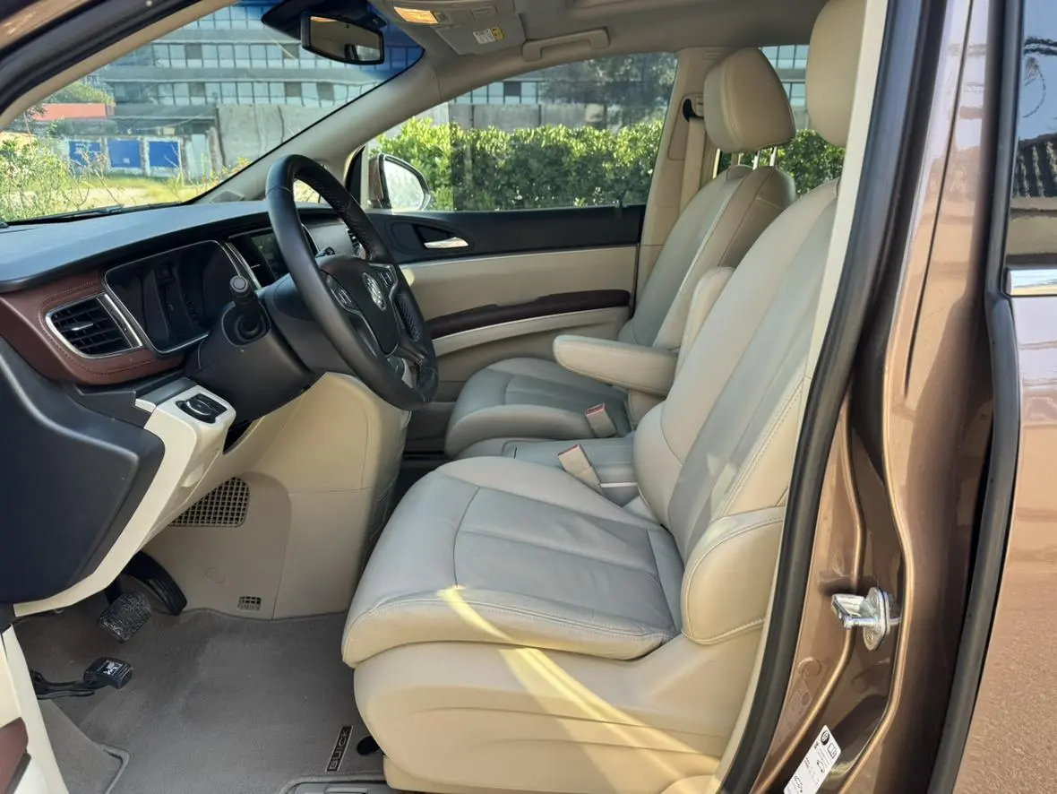 Buick GL8 2018 28T Premium China VI