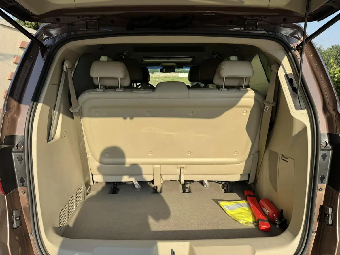 Buick GL8 2018 28T Premium China VI