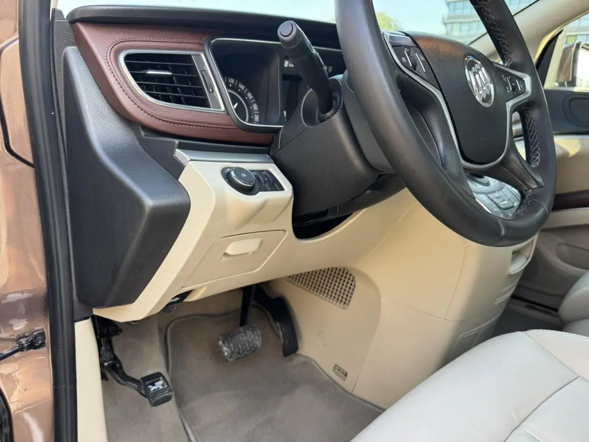 Buick GL8 2018 28T Premium China VI