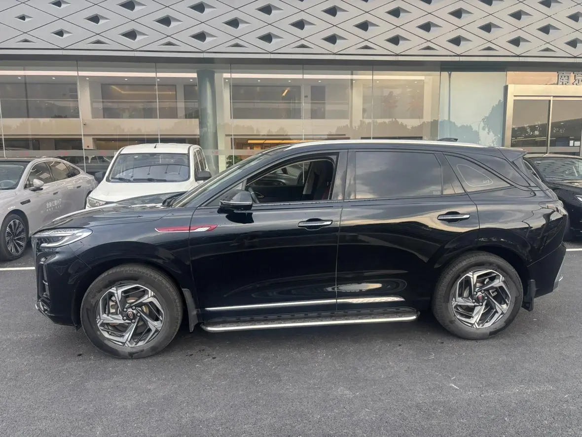 Hongqi HS3 2023 1.5T