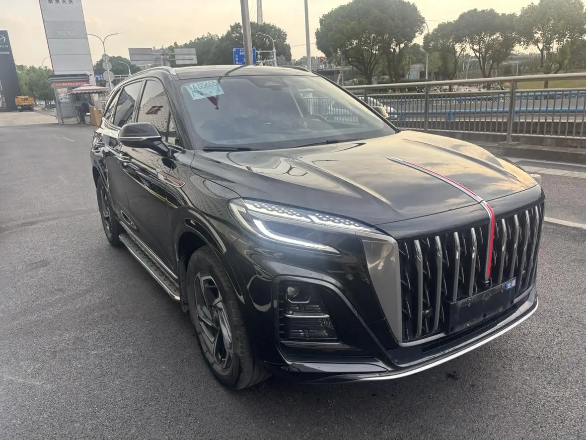 Hongqi HS3 2023 1.5T