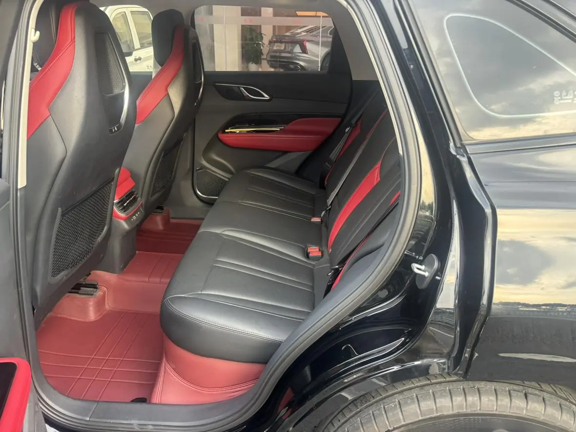 Hongqi HS3 2023 1.5T