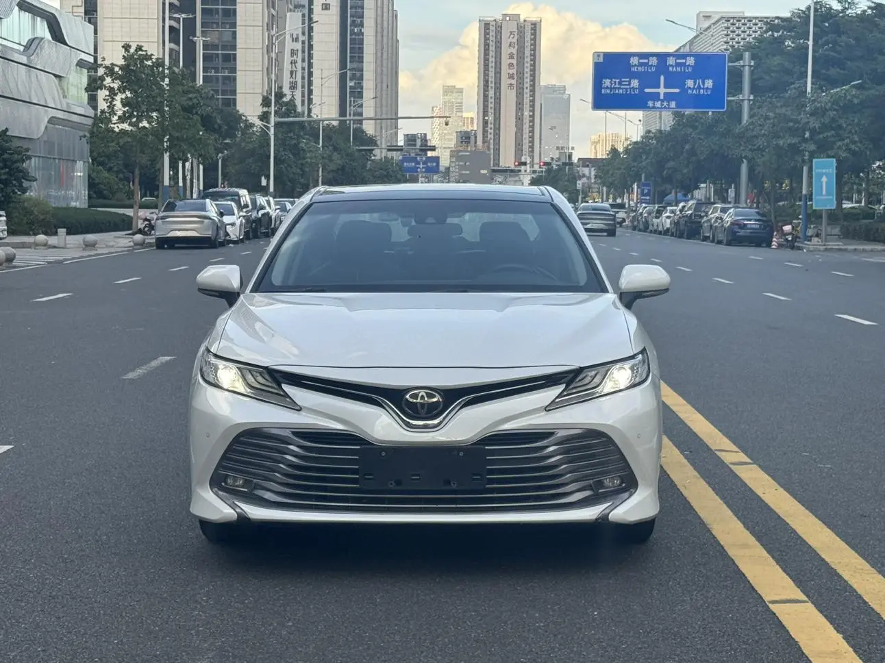 Toyota Camry 2018 2.5G Luxury