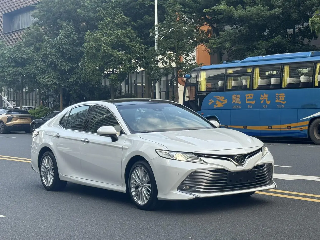 Toyota Camry 2018 2.5G Luxury