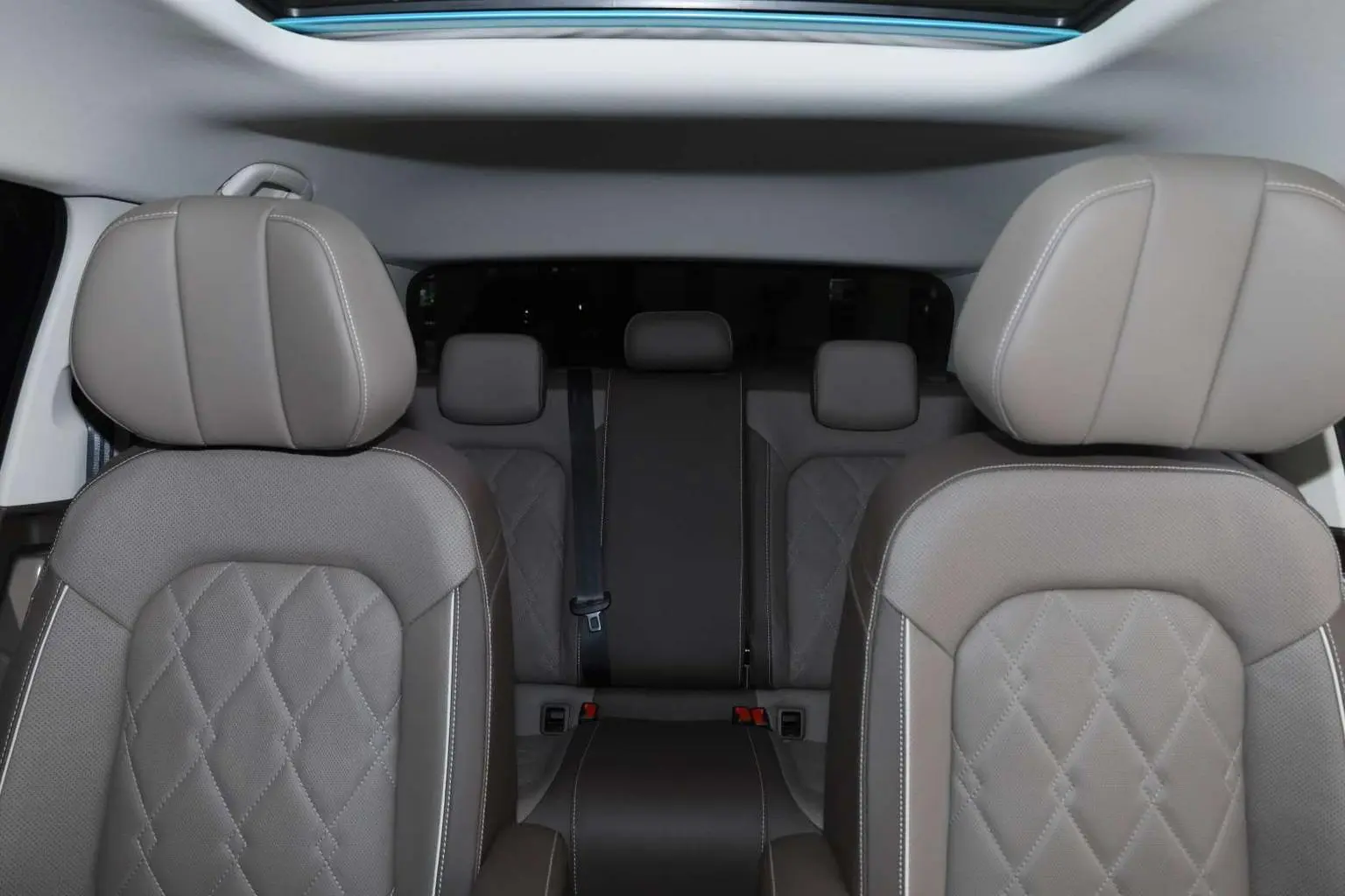 Volkswagen Viloran 2023 380TSI Premium