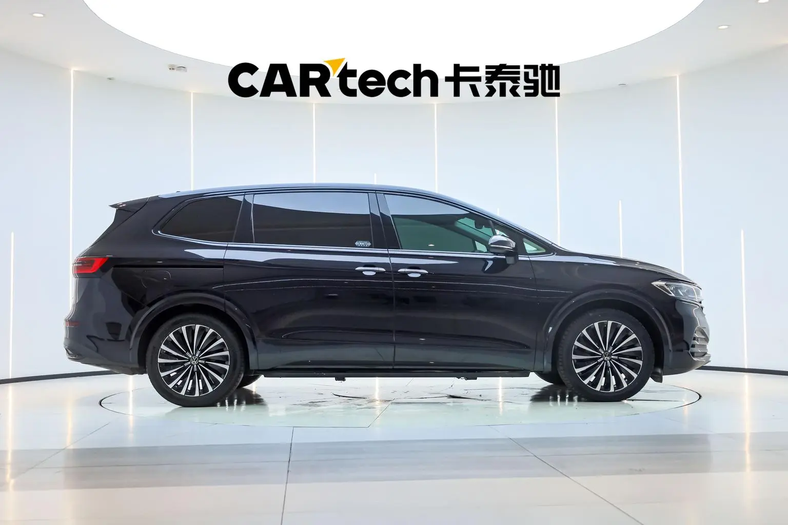 Volkswagen Viloran 2023 380TSI Premium