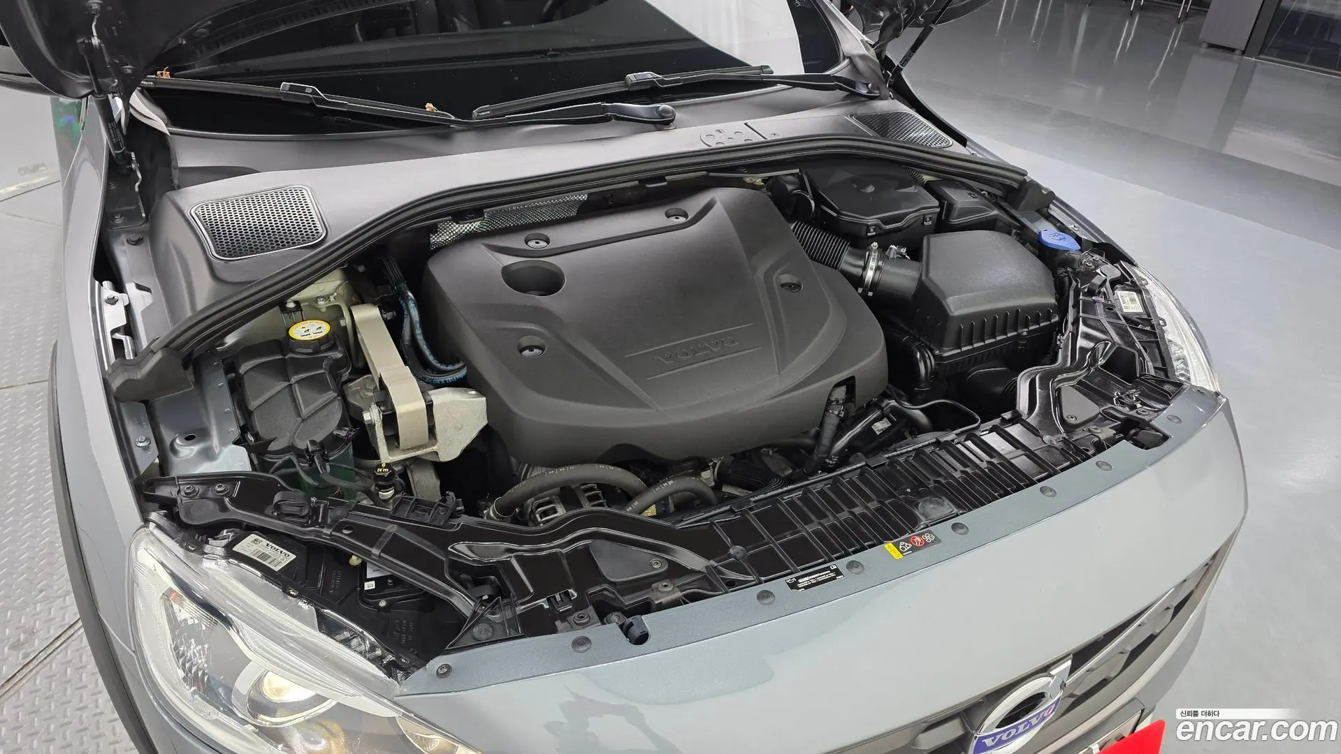 Volvo V60 D4