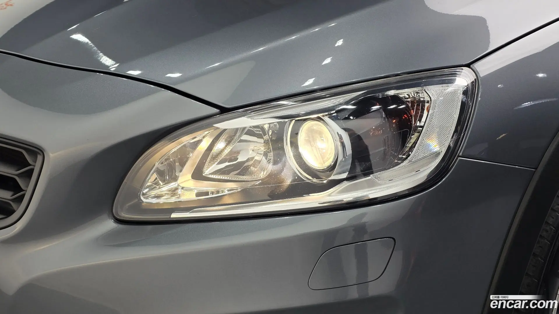 Volvo V60 D4