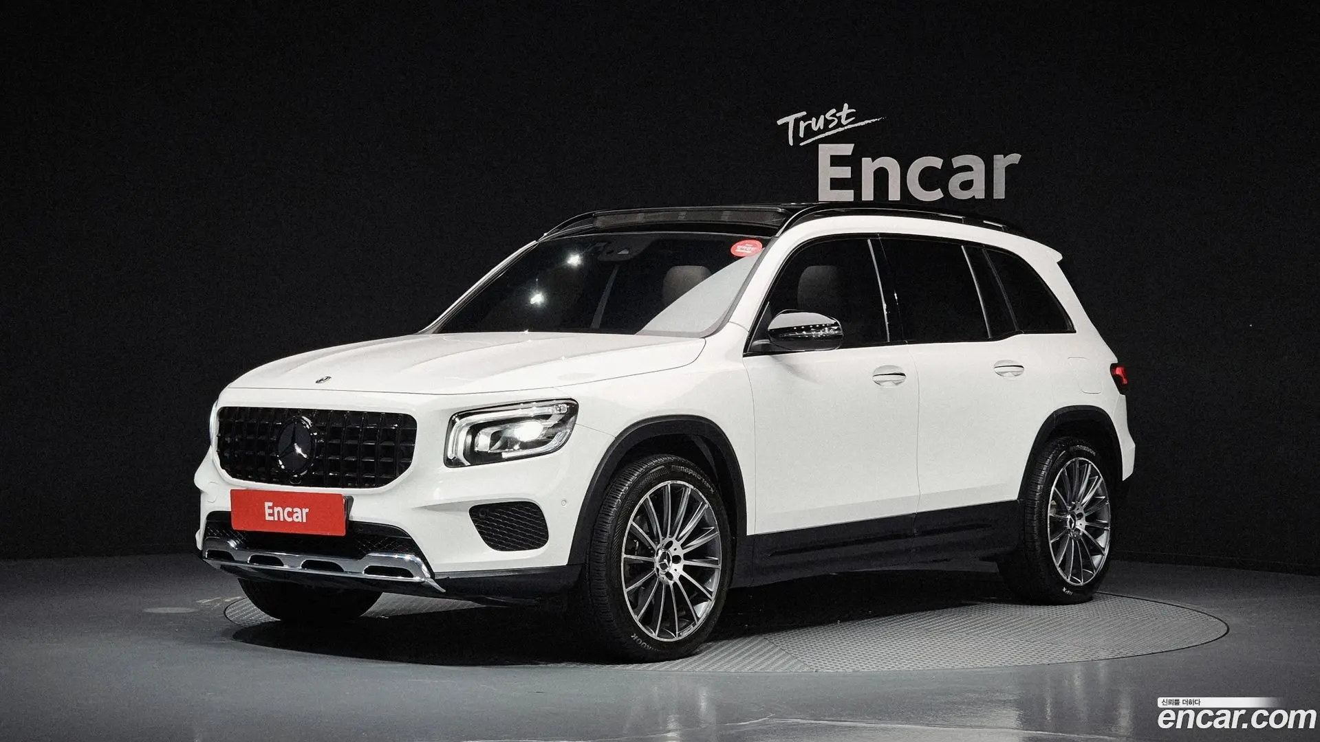 Mercedes-Benz GLB-Class GLB220 2019