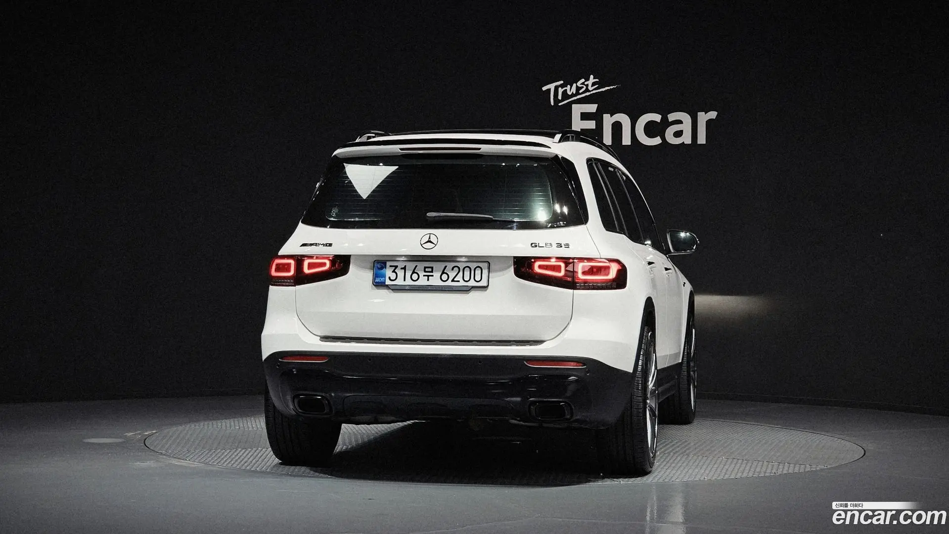 Mercedes-Benz GLB-Class GLB220 2019