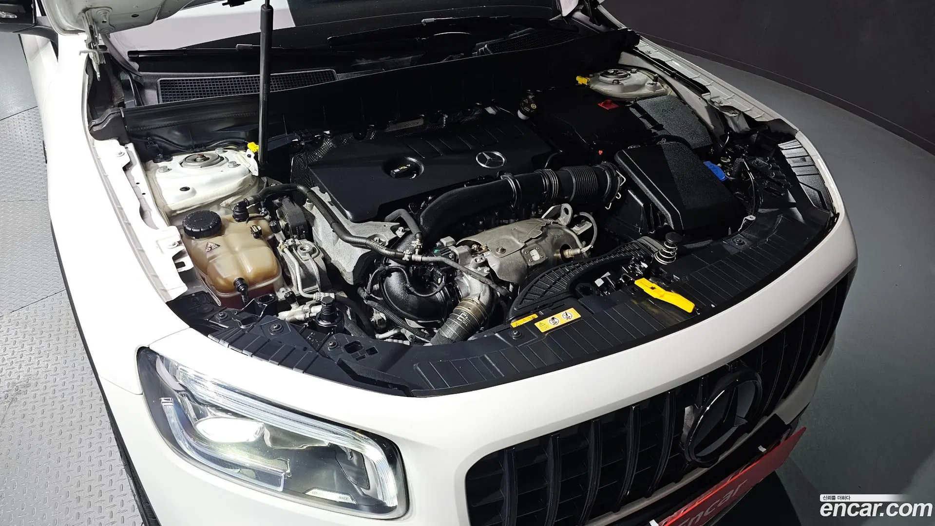 Mercedes-Benz GLB-Class GLB220 2019