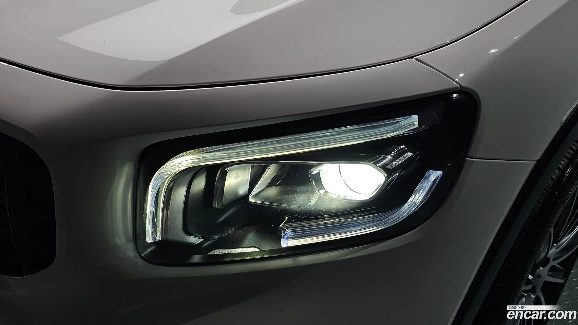 Mercedes-Benz GLB-Class GLB220 2019