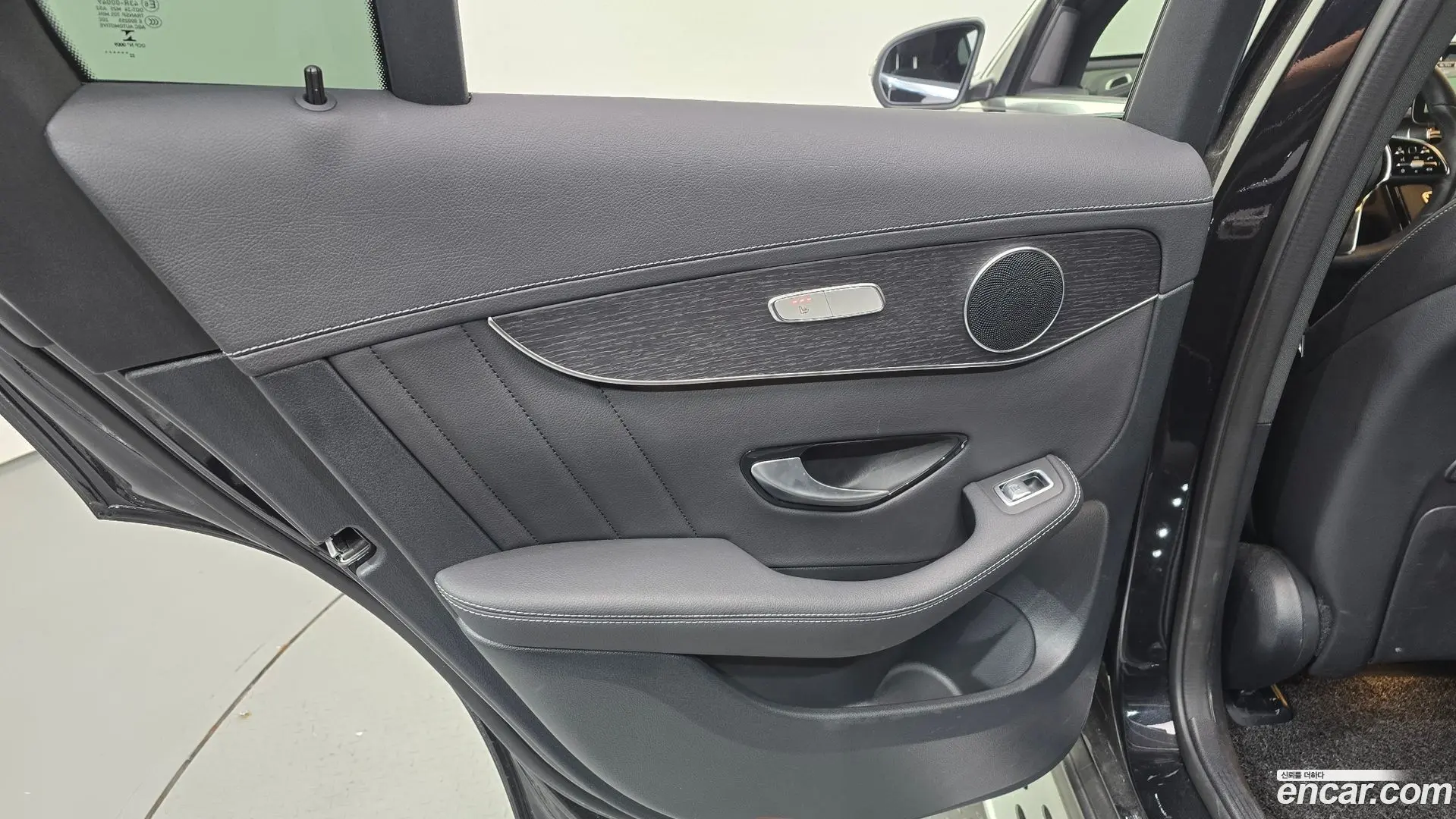 Mercedes-Benz GLC-Class GCL300 4MATIC Coupe