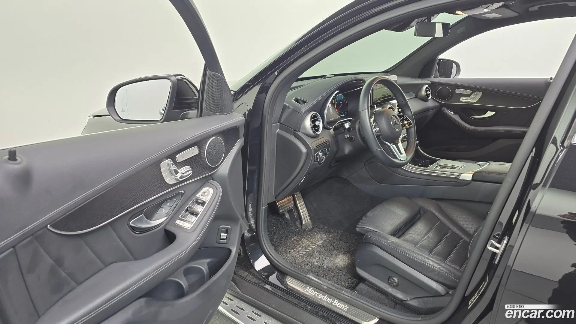 Mercedes-Benz GLC-Class GCL300 4MATIC Coupe