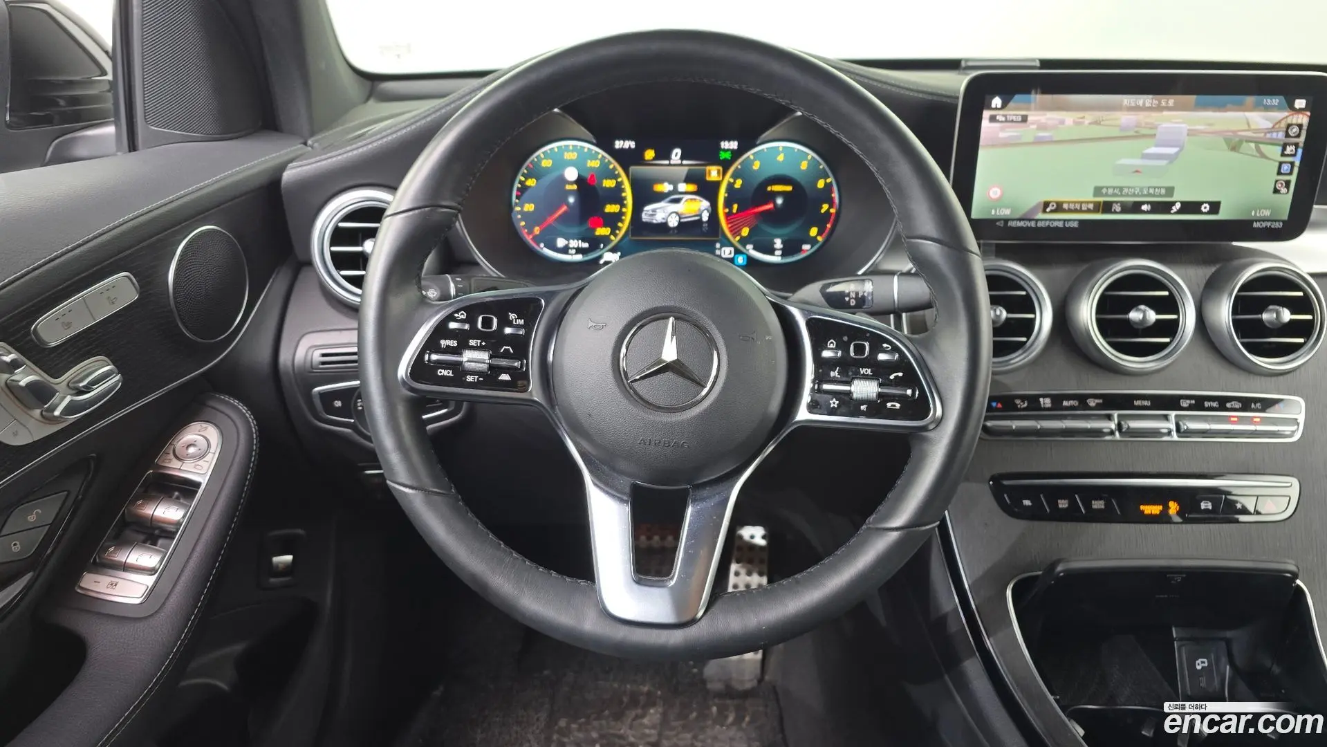 Mercedes-Benz GLC-Class GCL300 4MATIC Coupe
