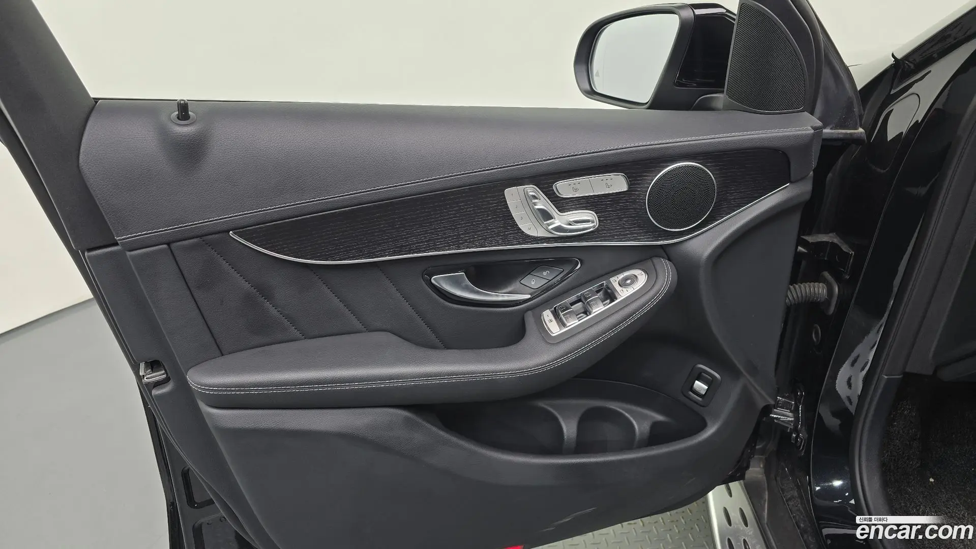 Mercedes-Benz GLC-Class GCL300 4MATIC Coupe
