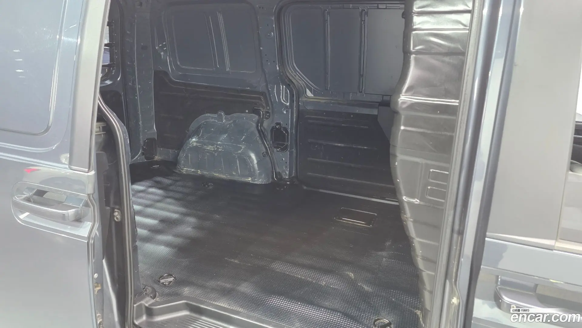 Hyundai Staria Cargo 3-Seater 2021
