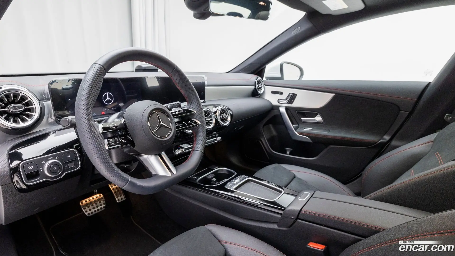 Mercedes-Benz CLA-Class CLA250 4MATIC 2023