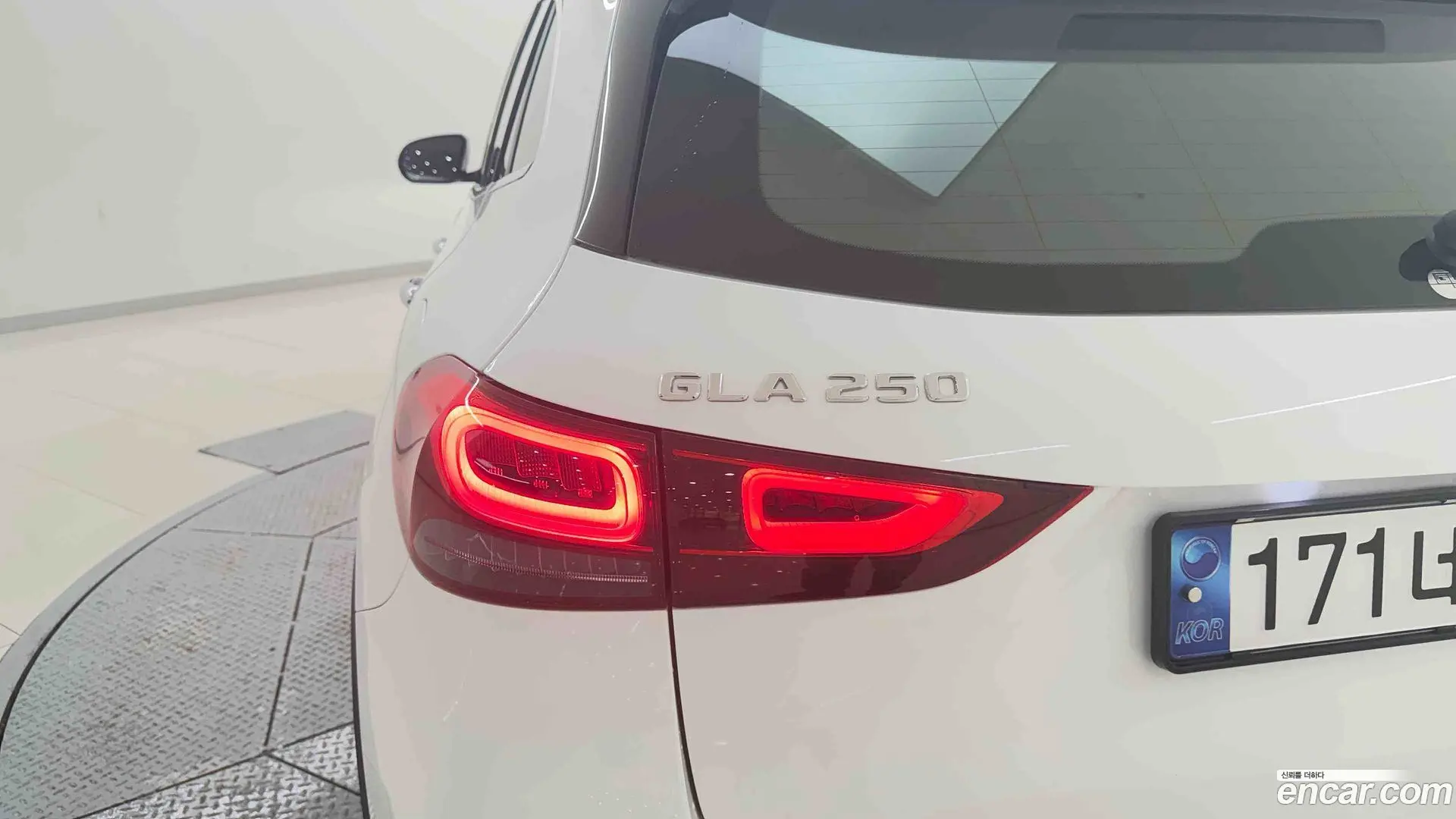 Mercedes-Benz GLA-Class GLA250 4MATIC 2020