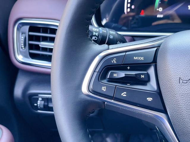 GAC Trumpchi Trumpchi M6 2023 PRO 270T WDCT Luxury