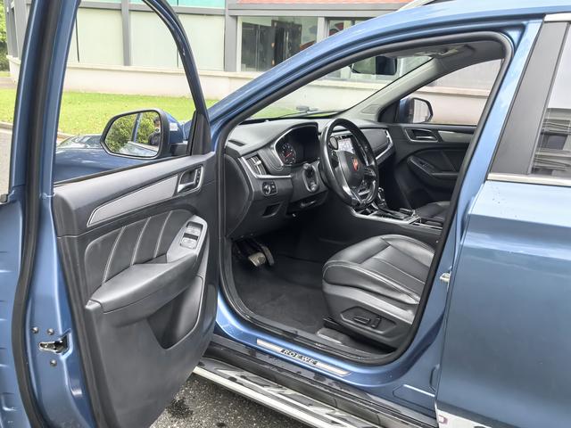 Roewe RX5 2019 20T 2WD Auto 4G Connected Platinum